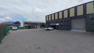 Warehouse to rent at Gunners Factory Park in Epping Industrial