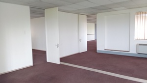 186m² Office Space to rent at Howick Gardens in Vorna Valley