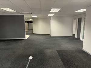 163m² Office Space to rent at Hurlingham Office Park in Hurlingham