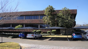 1 069m² Office Space to rent at AMR Office Park in Bedfordview