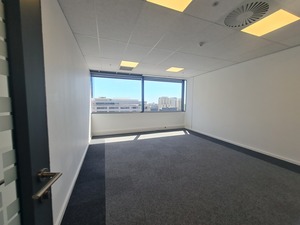 1 056m² Office Space to rent at 35 Lower Long Street in Cape Town CBD