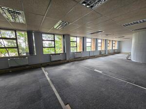 794m² Office Space to rent at Louwville Place in Bellville CBD