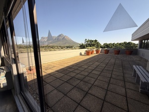 1 250m² Office Space to rent at Golf Park in Mowbray