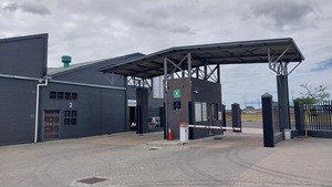 Warehouse to rent at Gunners Factory Park in Epping Industrial