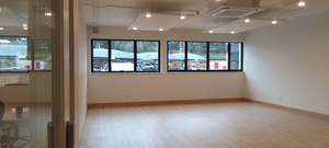2 405m² Office Space to rent at Midpoint Commercial in Halfway House