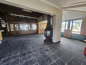 589m² Retail Shops to rent at The Village Square - Durbanville in Durbanville