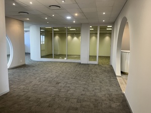 287m² Office Space to rent at Design Quarter Retail Offices in Fourways