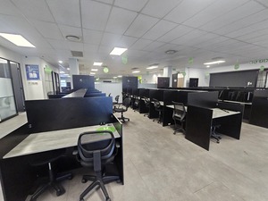 1 095m² Office Space to rent at Sable Square in Sanddrift