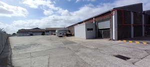 Warehouse to rent at 118 Bofors Circle - Gresmac in Epping Industrial