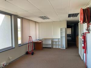 195m² Office Space to rent at Somerset Centre in Somerset West Central
