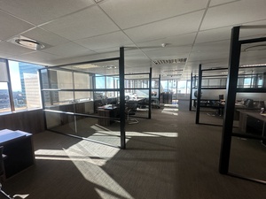 799m² Office Space to rent at 2 Long Street in Cape Town CBD