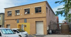 181m² Office Space to rent at 33 Yew Street - Salt River in Salt River