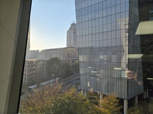 655m² Office Space to rent at Alice Lane (Building 1) in Sandton Central