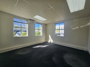 325m² Office Space to rent at Brandwacht Office Park in Brandwacht
