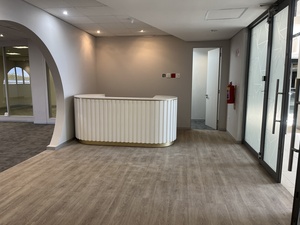 287m² Office Space to rent at Design Quarter Retail Offices in Fourways