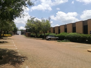 107m² Office Space to rent at Fairland Office Park in Fairland