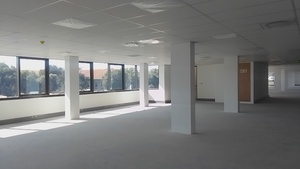 333m² Office Space to rent at Hertford Office Park in Waterfall