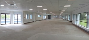 1 922m² Office Space to rent at Cascade Close in Vorna Valley