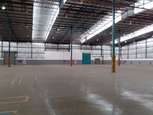 Warehouse to rent at Ikhwezi Industrial Park in Epping Industrial