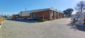 2 094m² Warehouse to rent at Independence Square in Ottery