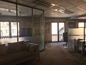 1 125m² Office Space to rent at Nelson Mandela Square in Sandton Central