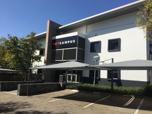 401m² Retail Shops to rent at Design Quarter Offices in Fourways