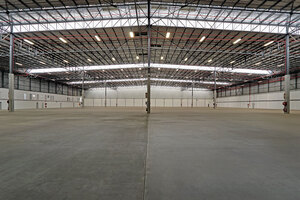 9 724m² Warehouse to rent at Noursepack in Epping Industrial
