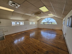 604m² Office Space to rent at Omni Park in Bo Oakdale