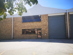 1 152m² Warehouse to rent at Saxenburg Park in Kuilsrivier