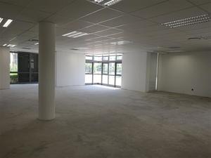 536m² Office Space to rent at Waterfall Maxwell Office Park in Waterfall City