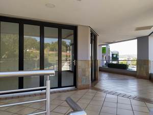 215m² Retail Shops to rent at Atterbury Boulevard in Faerie Glen