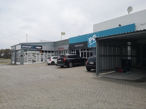 Retail Shops to rent at Broadway Auto Centre in Somerset West
