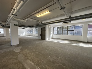 869m² Office Space to rent at Buitengracht Centre in Cape Town CBD