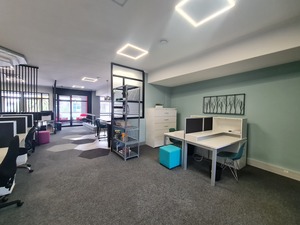 432m² Office Space to rent at Century Square in Century City
