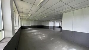 621m² Office Space to rent at Consani Industrial Park in Elsies River