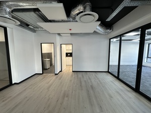 115m² Retail Shops to rent at 172 Long Street in Cape Town CBD
