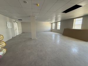 97m² Office Space to rent at Halo Medical Suites Paardevlei in Paardevlei