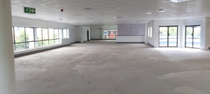 1 922m² Office Space to rent at Cascade Close in Vorna Valley