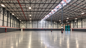 3 450m² Warehouse to rent at Ikhwezi Industrial Park in Epping Industrial