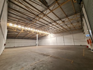 Warehouse to rent at Montague Gardens Industrial Park in Montague Gardens