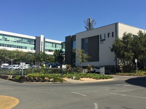 401m² Retail Shops to rent at Design Quarter Offices in Fourways