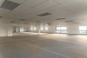 586m² Office Space to rent at Riverview Office Park (1 River Road) in Kyalami