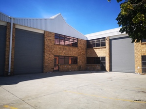1 152m² Warehouse to rent at Saxenburg Park in Kuilsrivier