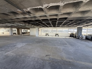 510m² Office Space to rent at Stadium On Main in Claremont