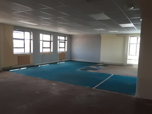 800m² Office Space to rent at Surrey Ave in Ferndale