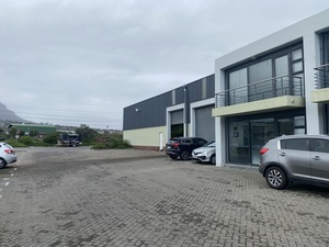 276m² Warehouse to rent at The Grove Business Park in Somerset West