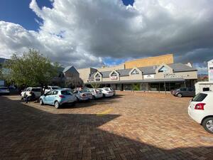 86m² Office Space to rent at Twin Oak Centre in Somerset West