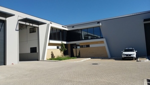 Warehouse to rent at Winelands Close Business Park 1 in Stikland