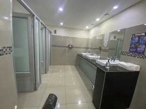 963m² Office Space to rent at 18 Skeen Boulevard in Bedfordview