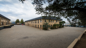 Warehouse to rent at 25 Superior Close in Midridge Park